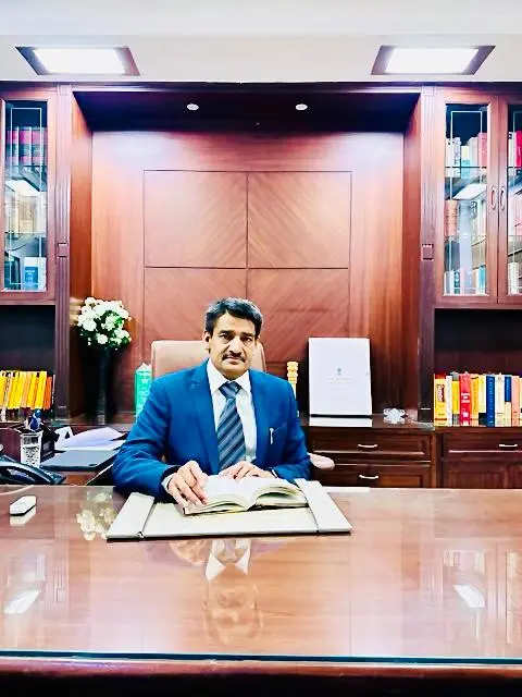 Bijender Singh, Advocate
